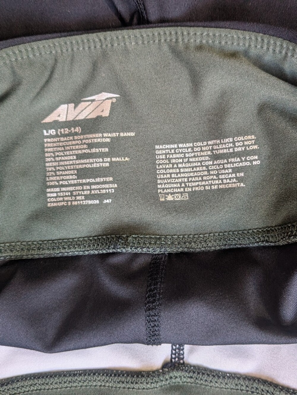 Avia Athletic Capri Leggings With Mesh Paneling Women's Size Large - Picture 9 of 10